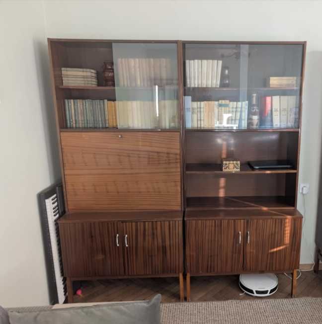 Sprzedam 2 regały . szafki z witrynami vintage / PRL