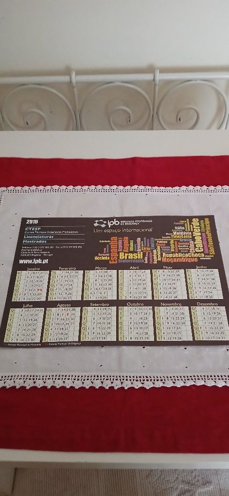 Calendário de mesa, de 2016