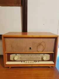 Stare radio dominante antyk