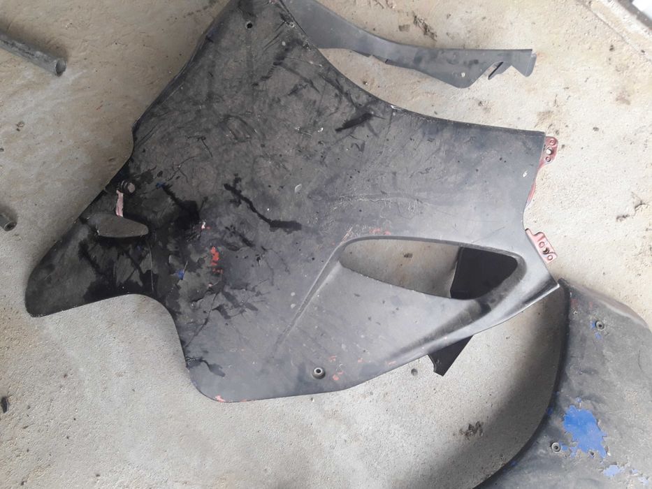 suzuki gsx750r gsxr 750 gsxr750 boczki boczek cena za dwie sztuki