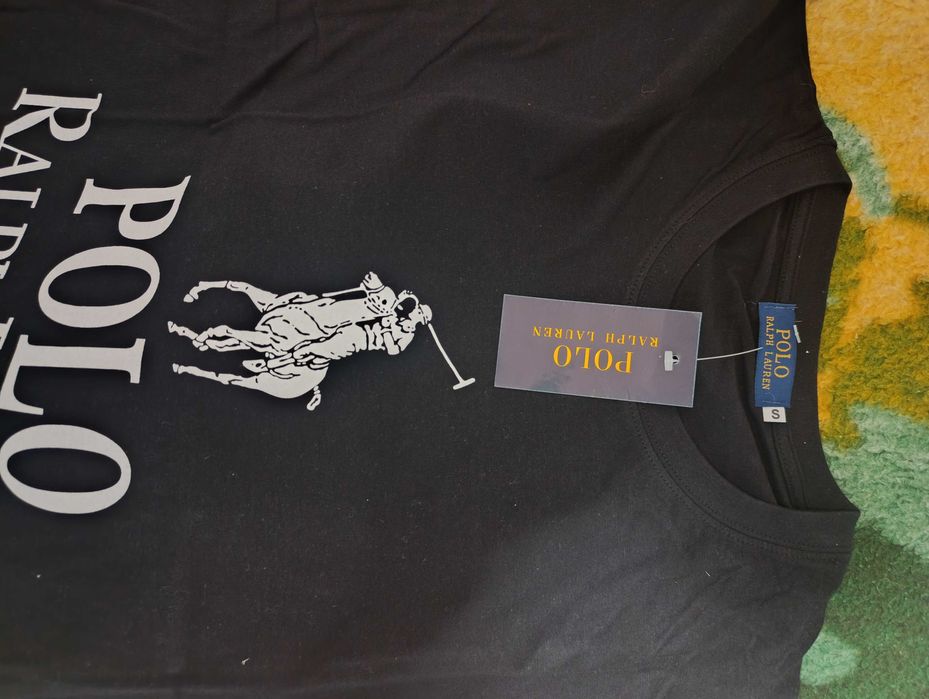 T-shirt Preta NOVA
