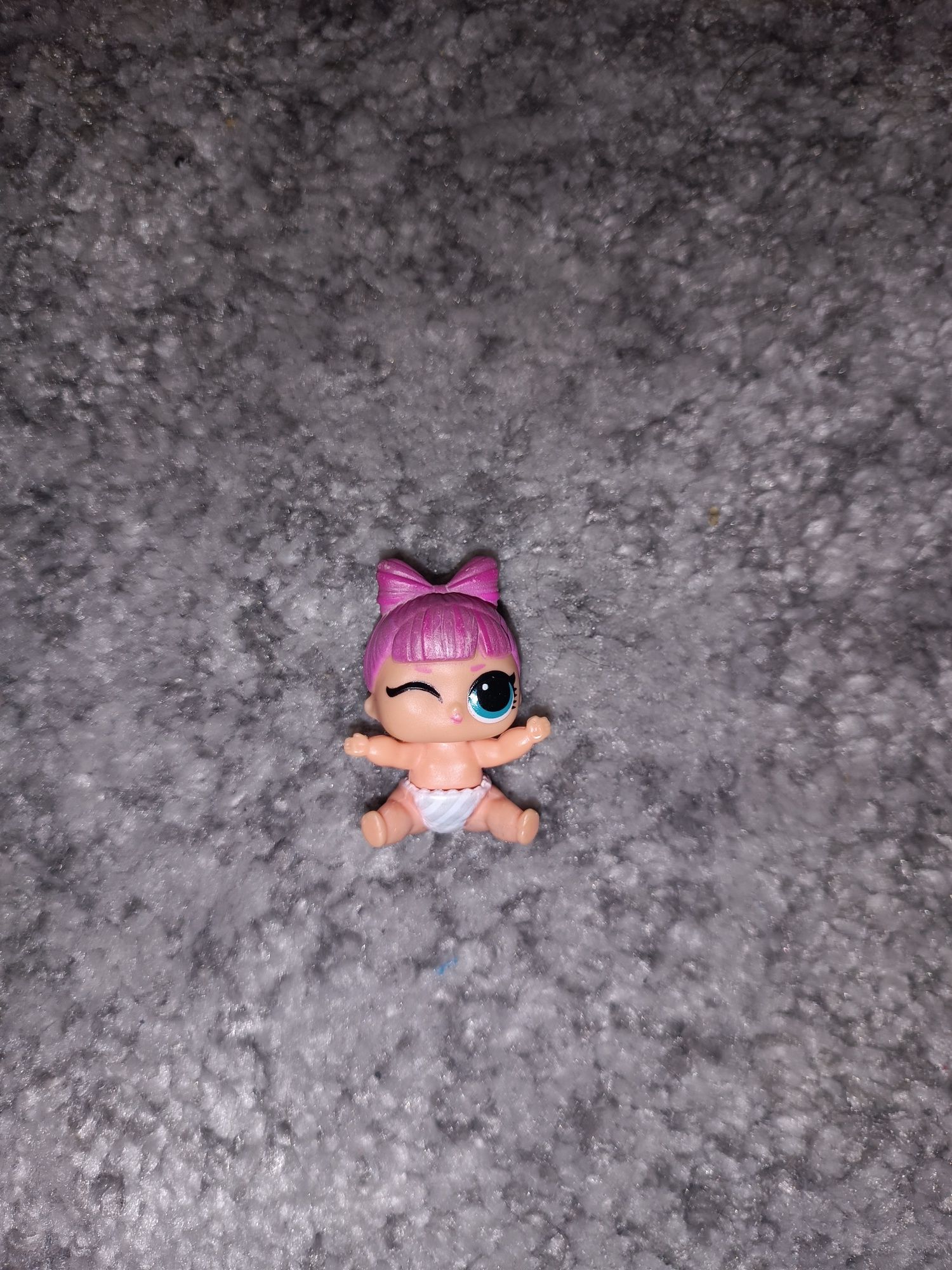 L.O.L. Suprise baby