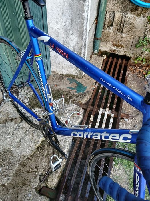 Bicicleta de ciclismo corratec