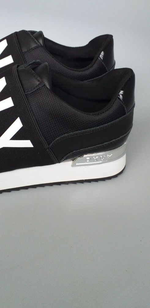 Buty DKNY sneakersy marli 37,5 czarno białe srebrne dodatki gumka DK11