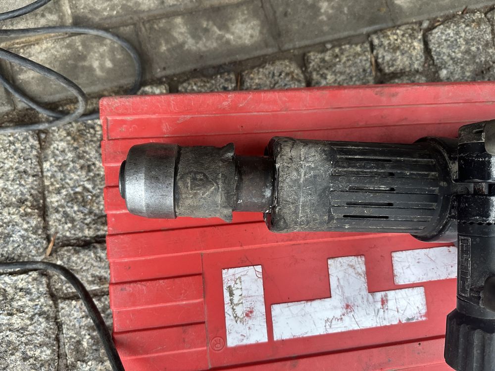 Młot Hilti TE 905