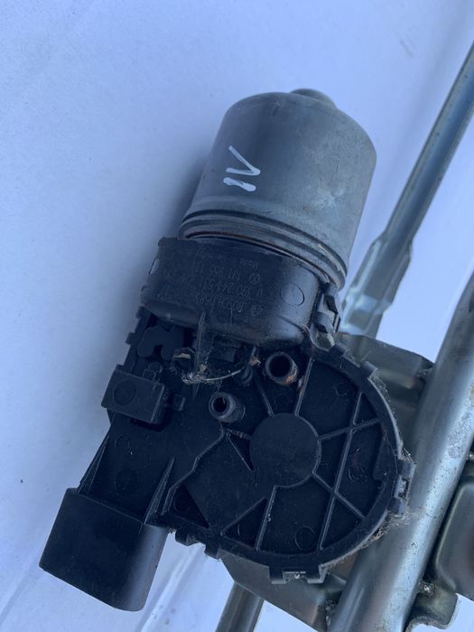 Mechanizm silniczek wycieraczek VW Golf IV 2003 rok