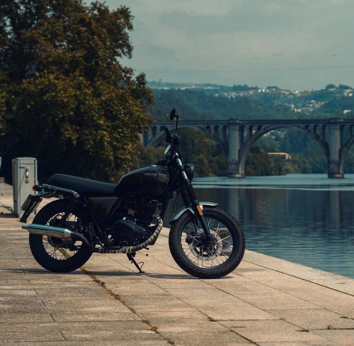 Brixton Cromwell 125 de 2023