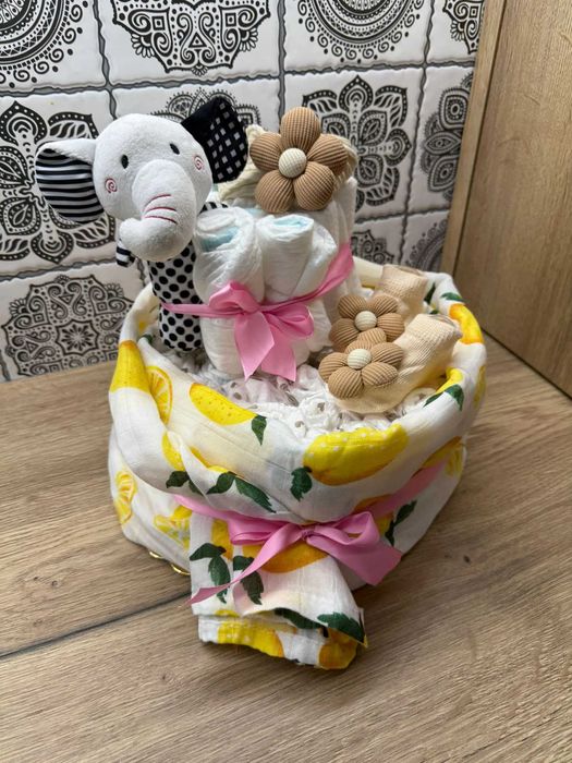 Tort z pieluszek – wyjątkowy prezent na powitanie maluszka!