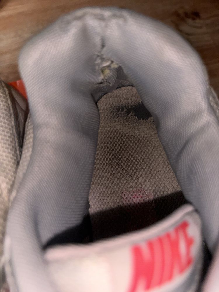 nike initiator różowe