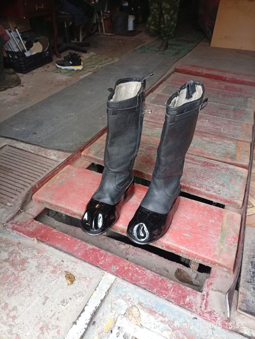 Военные сапоги времён СССР