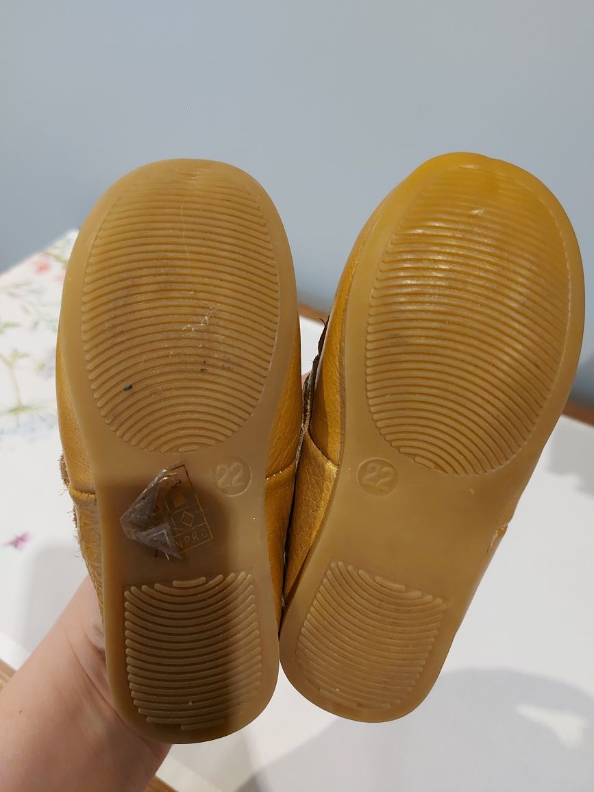 Mokasynki skóra naturalna r 22