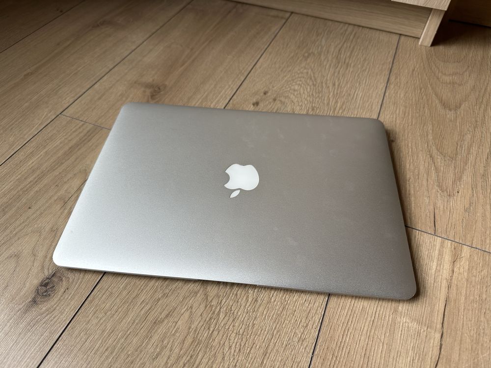 Idealny MacBook Air 13” 2/256 GB w PERFEKCYJNYM stanie!