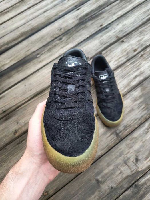 Аддіас кросівки. Adidas Samba. Круті кросівки Адідас. Кросівки.