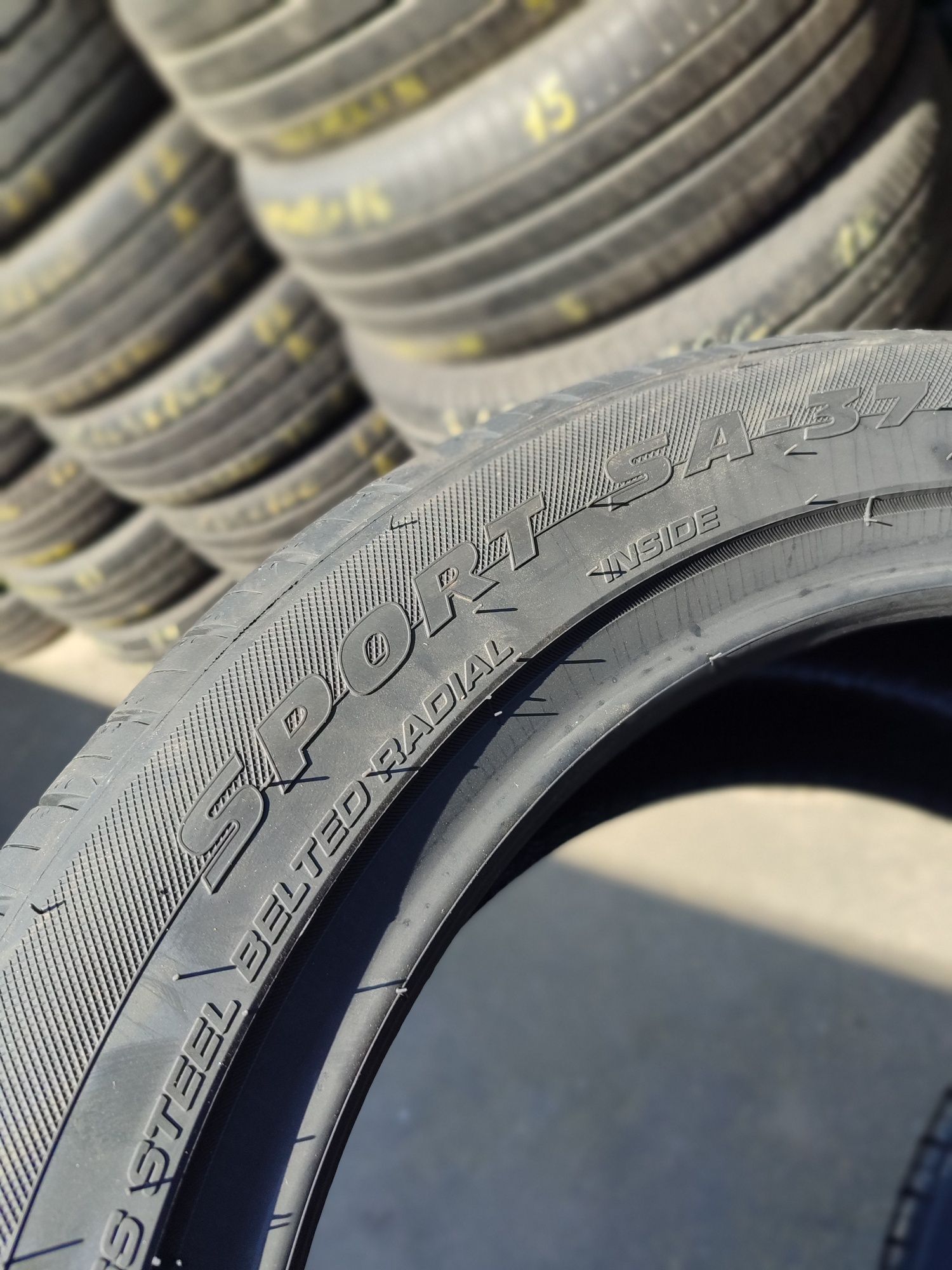 Нові шини Goodride SA37 255/45 R18 99V XL