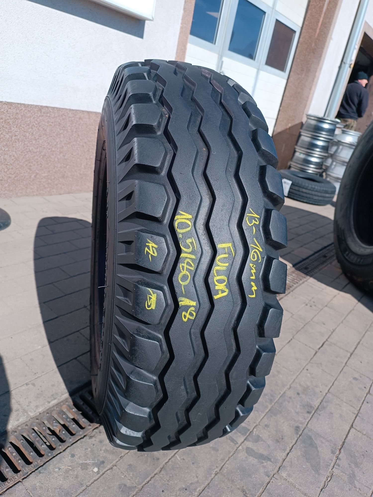 10.5/80-18 Fulda AM Implement  10.5/80R18