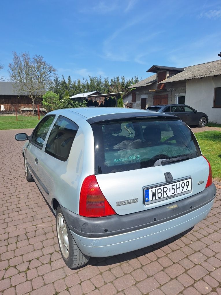 Renault Clio II  2001