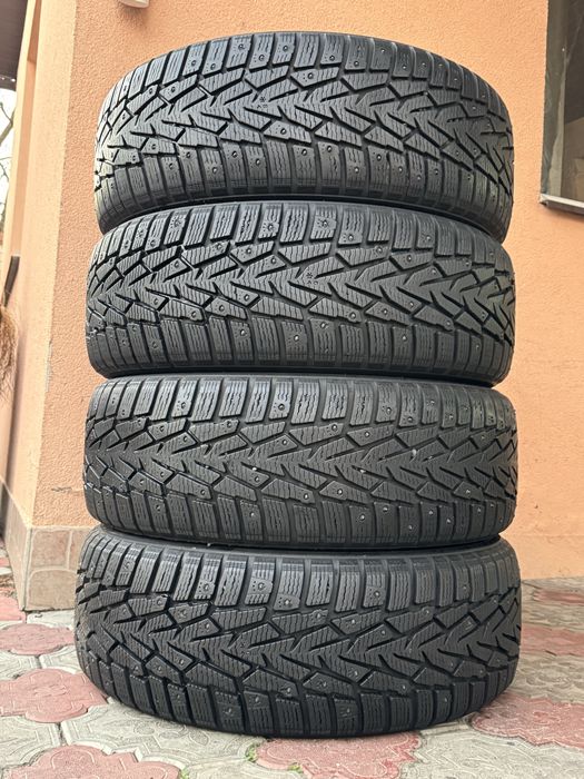 215 65 16 Nokian 9мм зимові шини 215/65 R16 зима