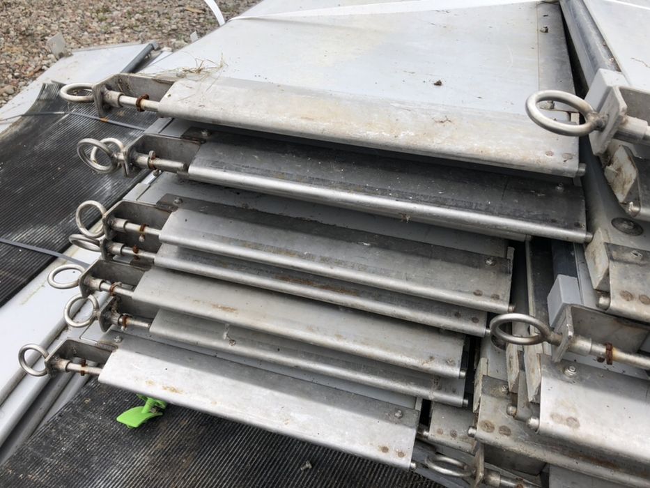 Wygrodzenia dla prosiąt wokół KOJCA PORODOWEGO - 250cm x 160cm KOMPLET