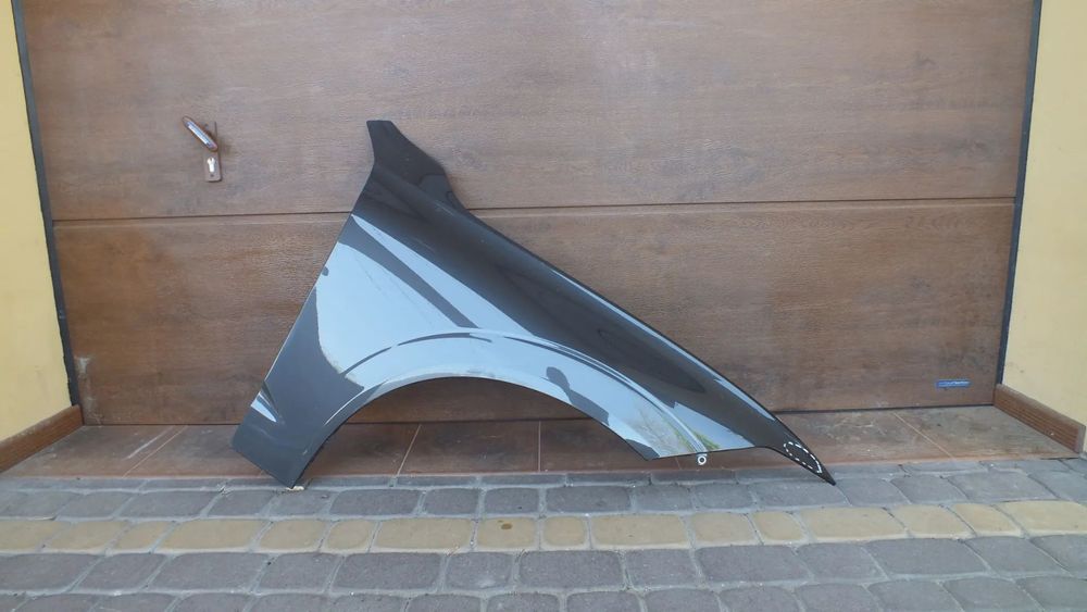 Błotnik przedni prawy Volvo XC60 II