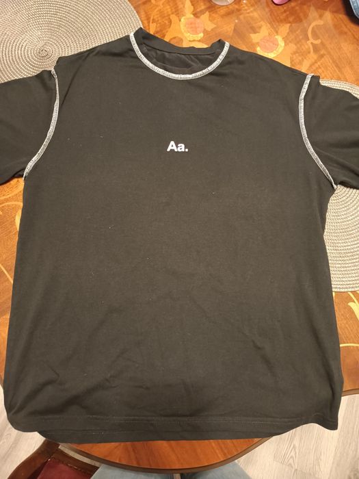 Czarny t-shirt Aa