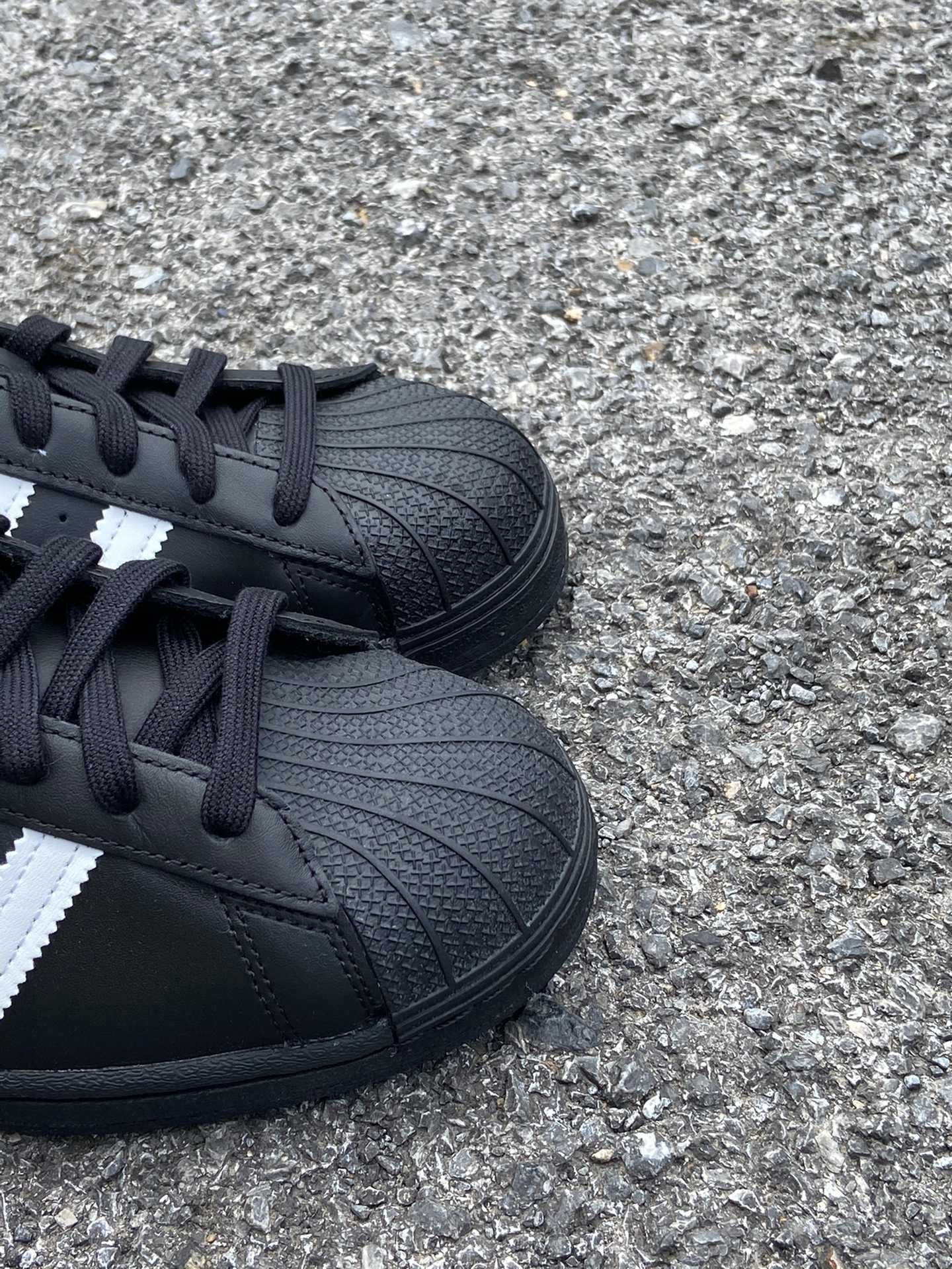 adidasSuperstarCoreBlackCloudWhiteGold r.38