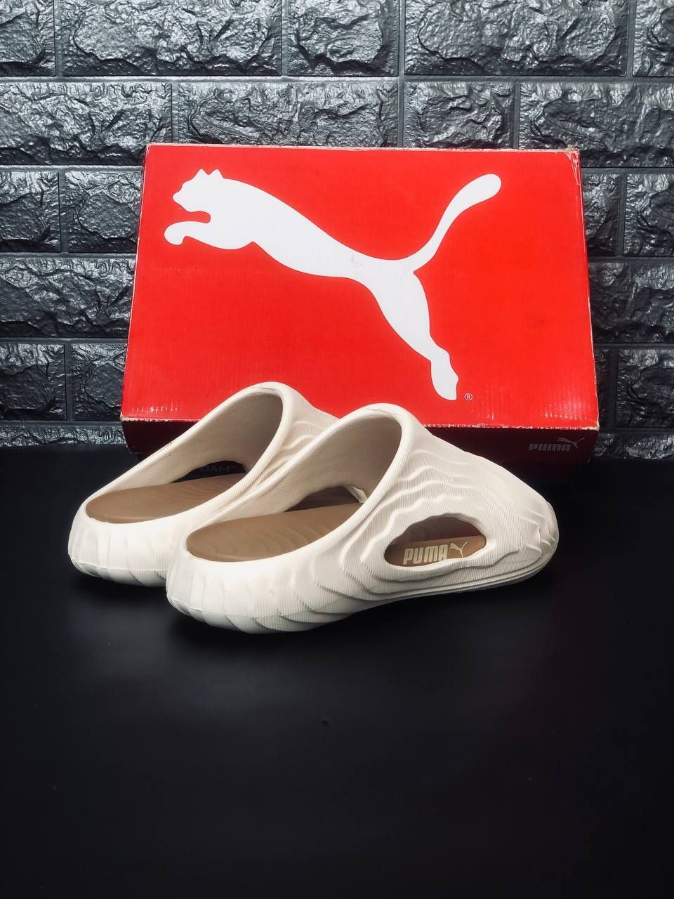 Мужские пляжные шлепанцы пума бежевые шлепки puma