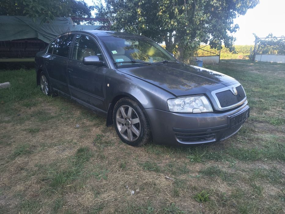 Skoda Superb 1 części