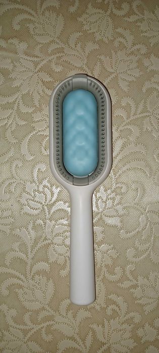 Szczotki do czesania kota