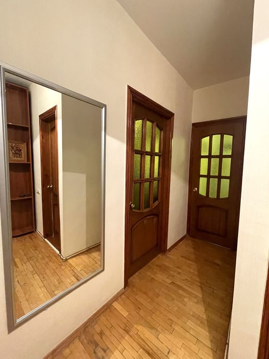 Продаж 2-к вул. Єреванська 25/1, Соломʼянська пл, Космонавтів