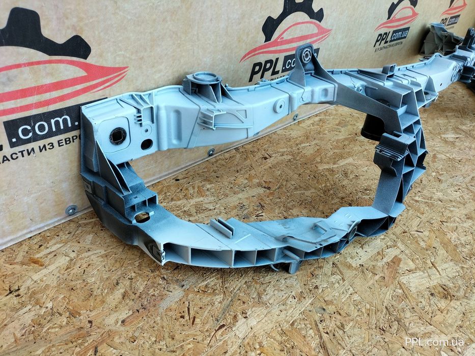 Ford Transit Connect Mk2 13-21 Передняя панель телевизор