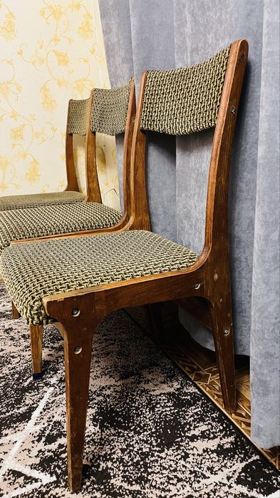 Стільці кухонні 150 грн