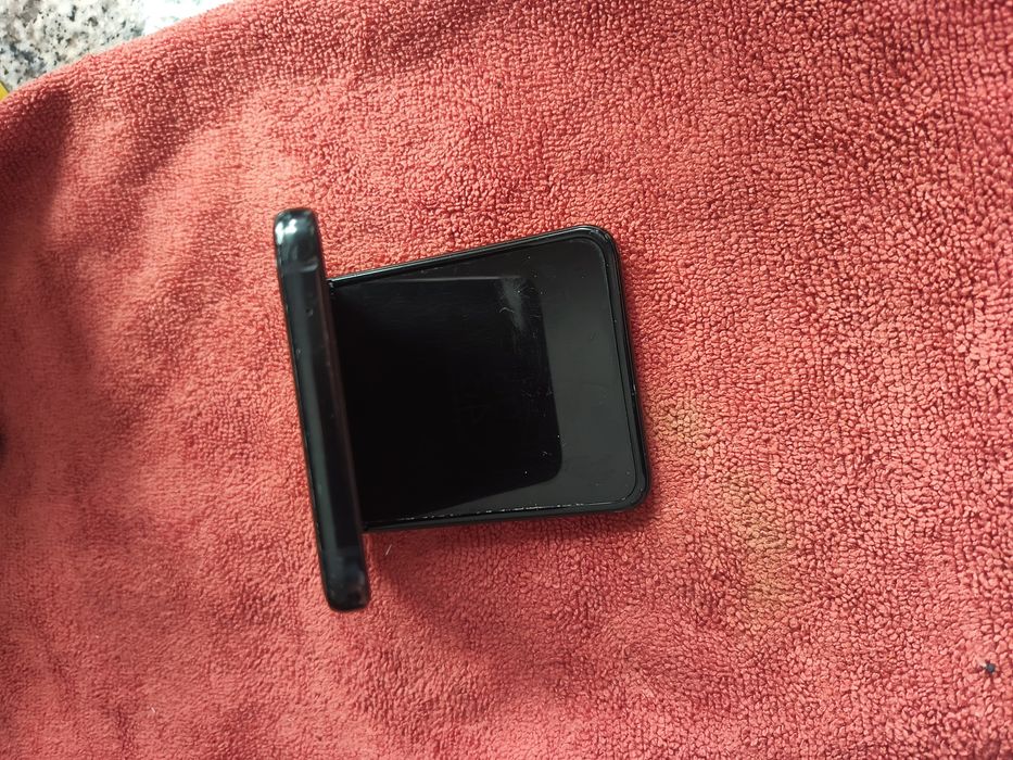 Samsung Galaxy Z Flip3 5g