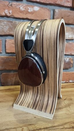 Stojak na słuchawki drewniany