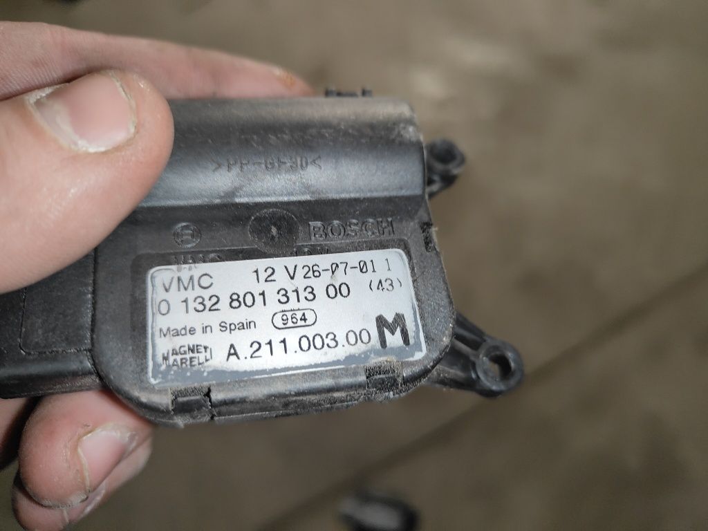 Fiat Stilo silniczek nagrzewnicy A211.003.00M i inne