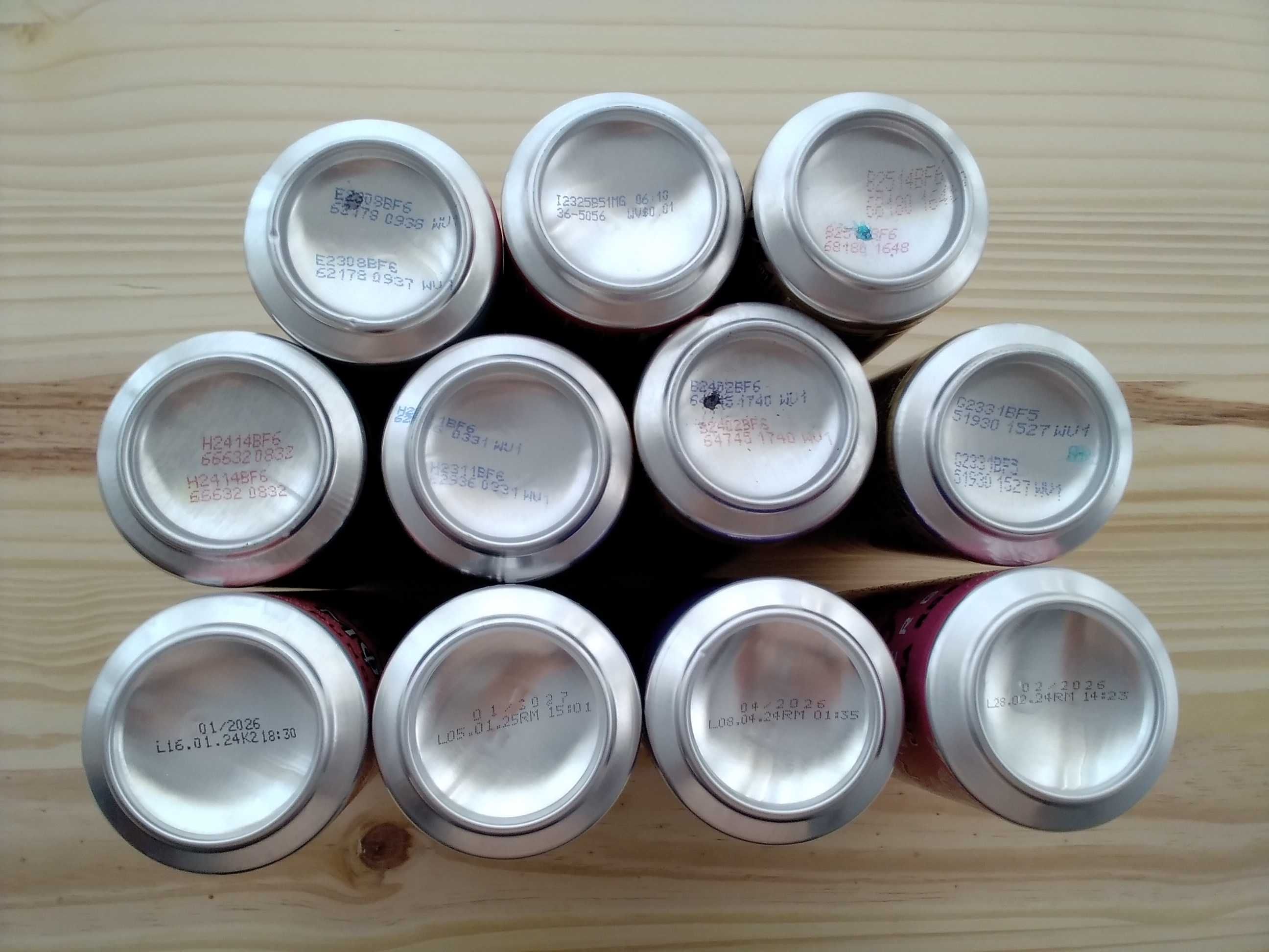 Lote 11 Latas MONSTER: 7 dos EUA e 4 da UE - Todas por 10 Euros