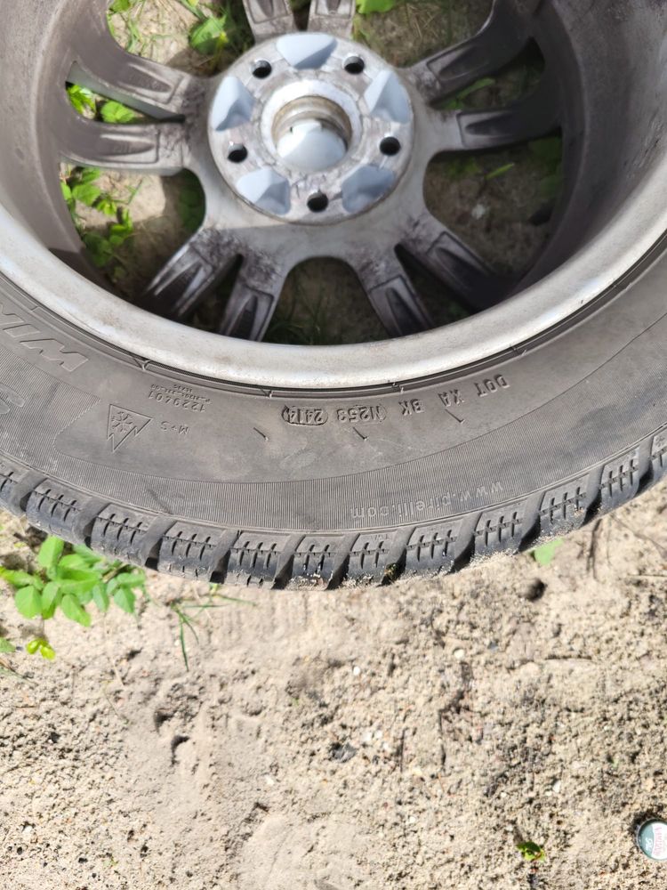 Opony zimowe Pirelli Snowcontrol III R16 205/55 91T