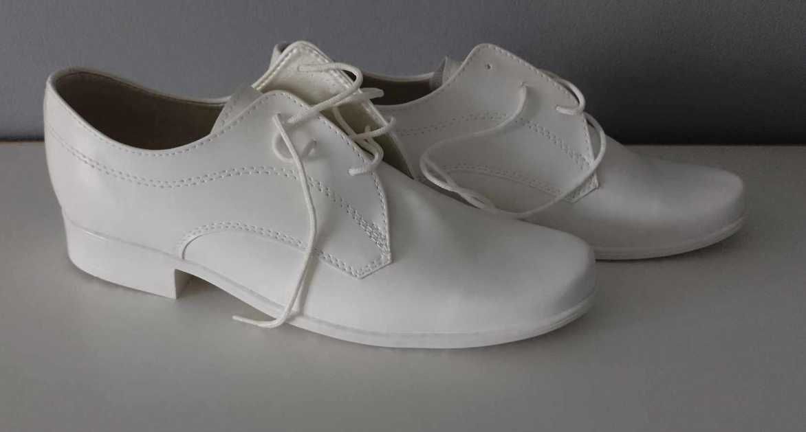 Buty białe komunijne chłopięce r.36 (87)