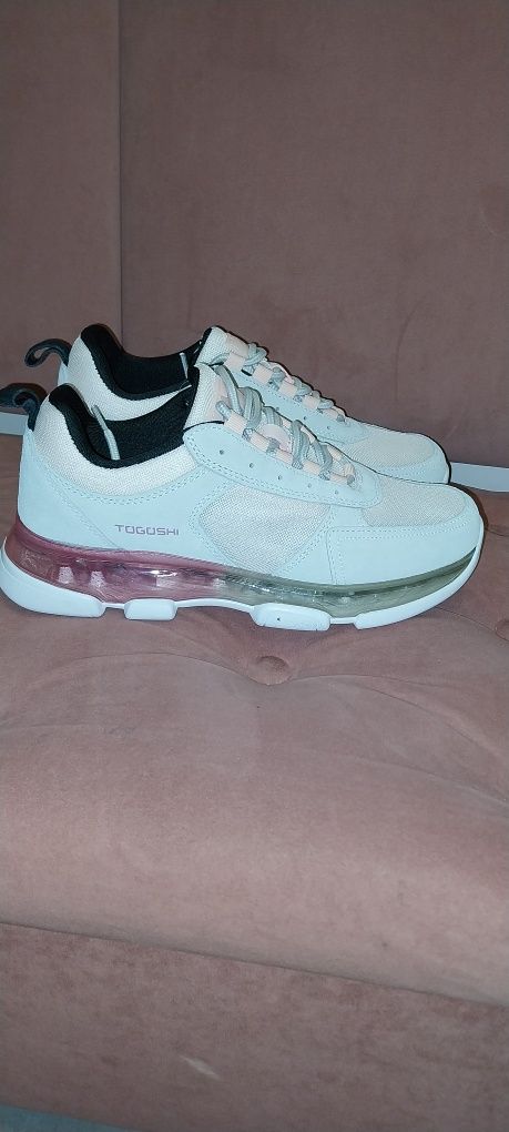 Sneakersy togoshi