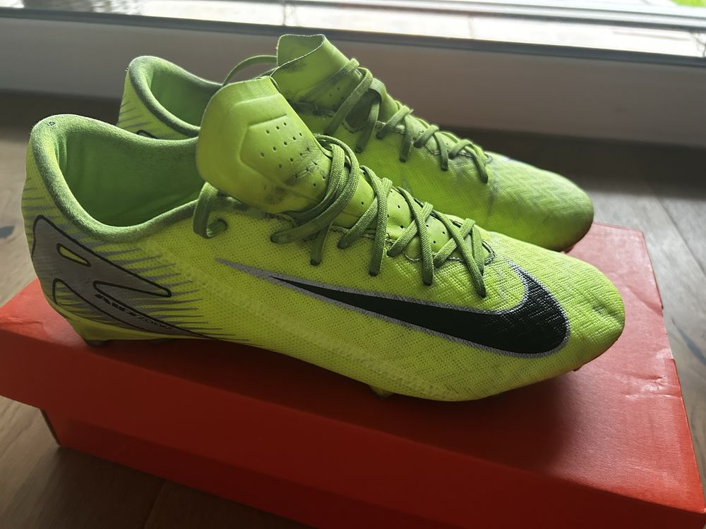Buty korki Nike Mercural rozm. 42,5