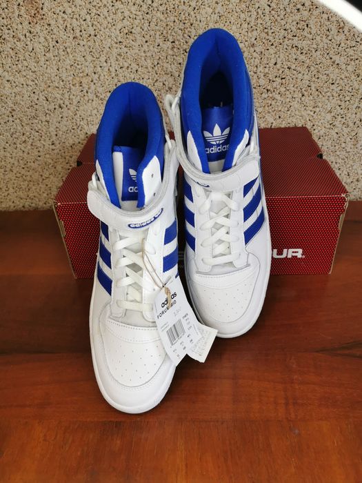 Кроссовки ADIDAS, состояние новой