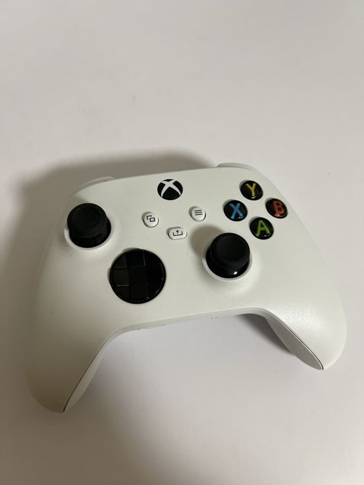 Xbox Series S (512GB SSD) з двома джойстиками