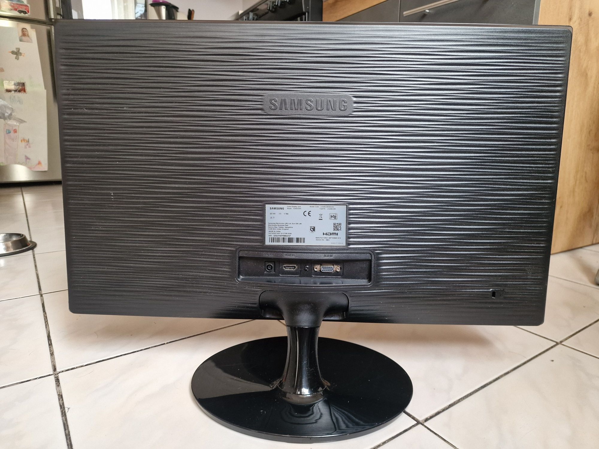 Monitor Samsung 24'' Model: S24D330H