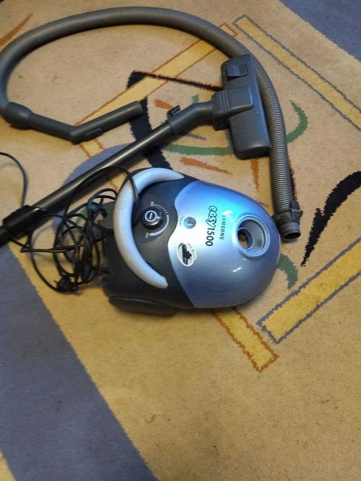Пылесос Samsung easy 1500