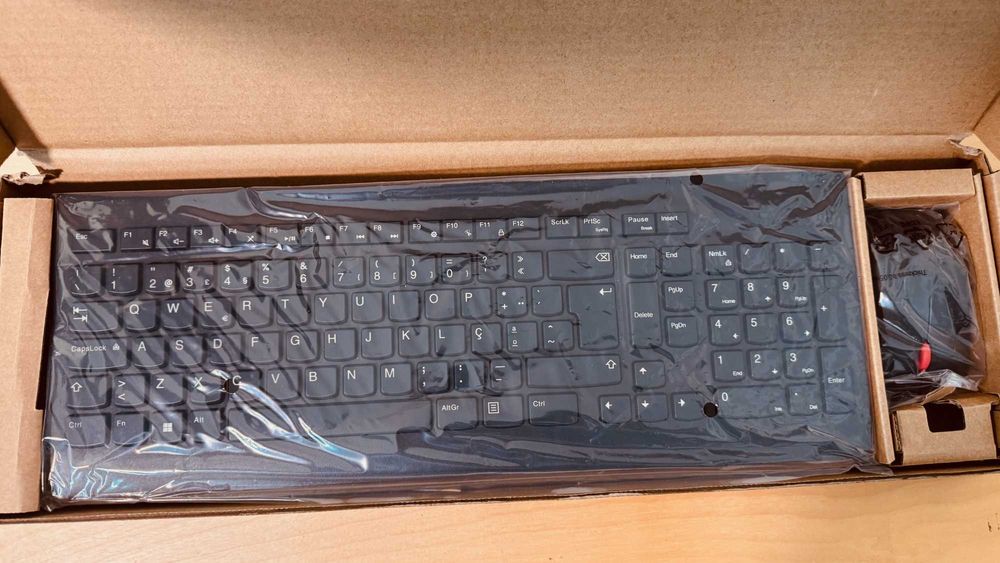 TECLADO E RATO sem fio Lenovo Essential Gen2, preto Português