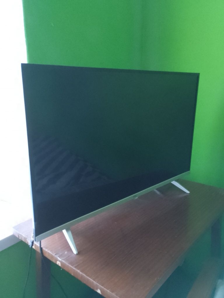 Telewizor TCL 36"
