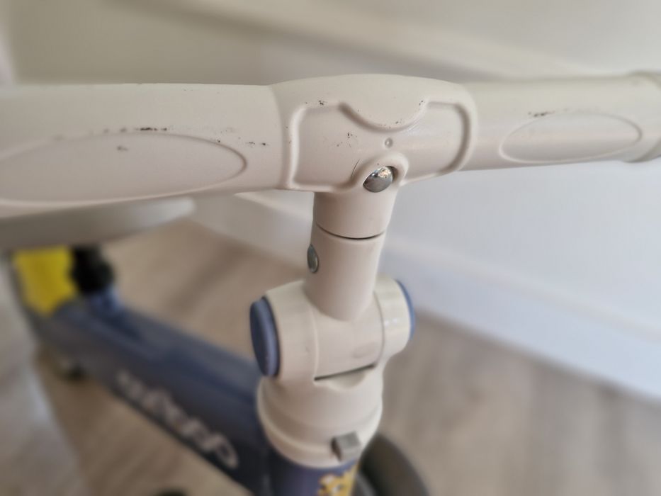 Rowerek biegowy trójkołowy jeździk Cariboo Friends