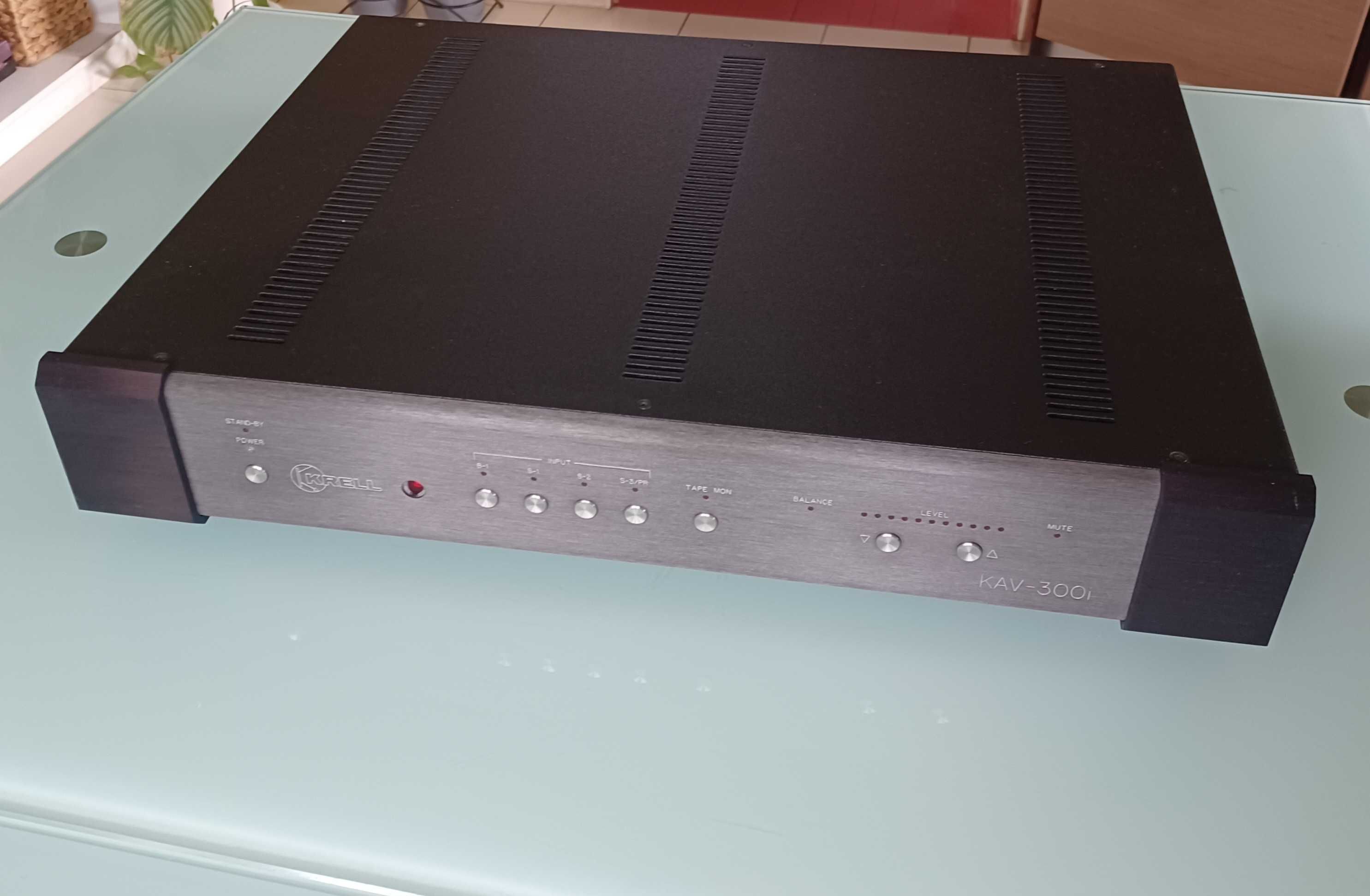 Krell kav-300i wzmacniacz.