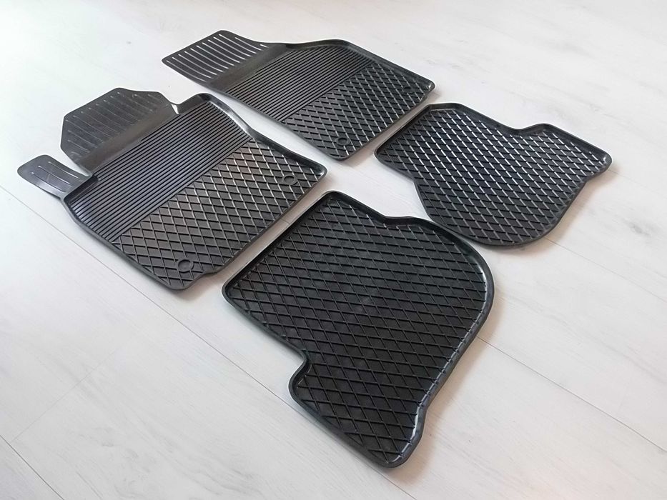 Dywaniki Gumowe Wycieraczki AUDI A3 8P rok 03-12 Korytkowe
