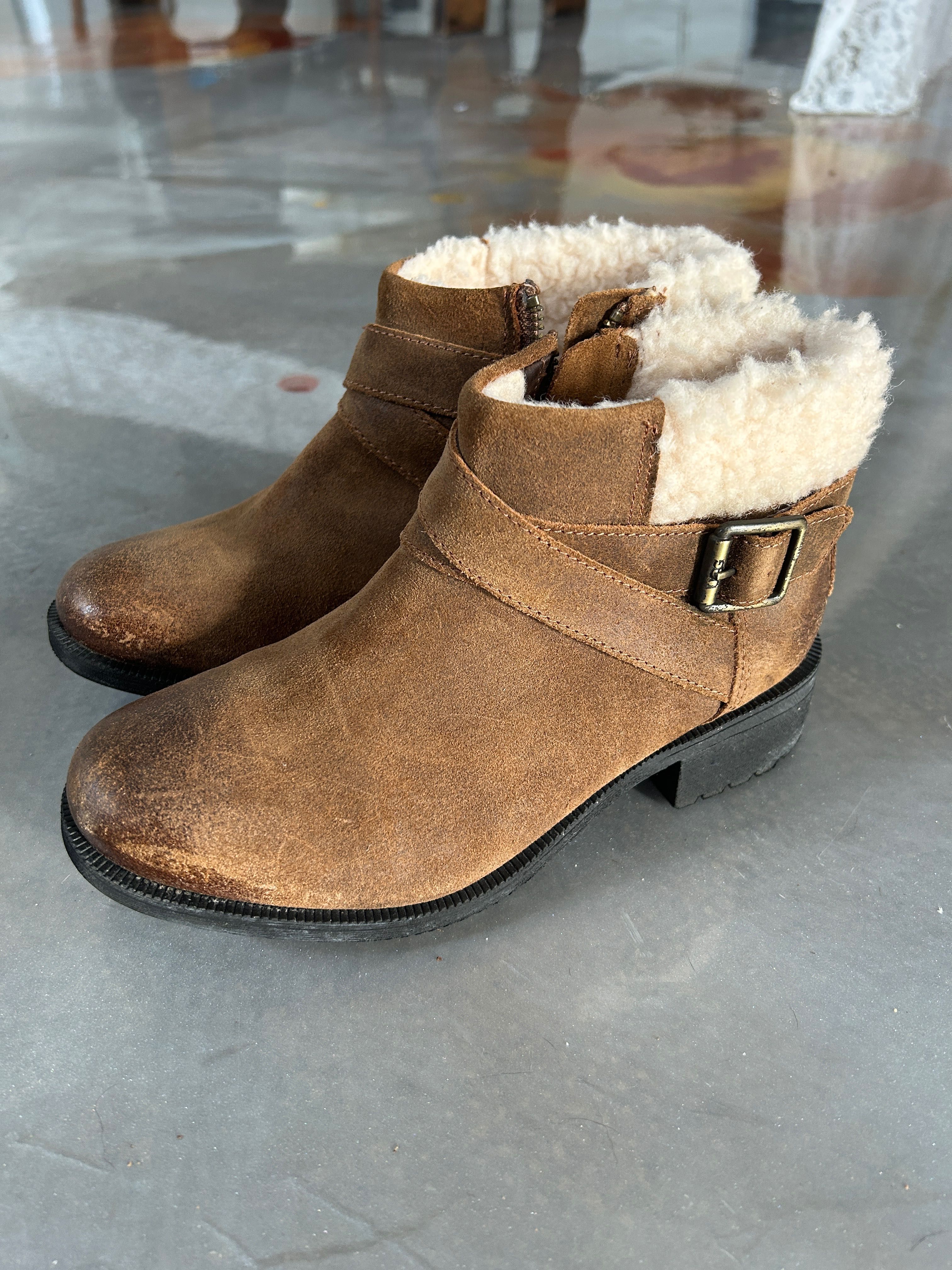 Botas UGG menina impecável
