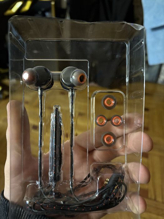 наушники Jbl Quantium 50